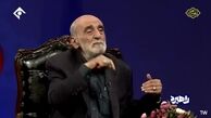 حسین شریعتمداری روی آنتن زنده شبکه یک: تنگه هرمز را ببندیم تا قیمت نفت به ۲۰۰ دلار برسد