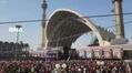 لحظه پخش صدای رهبر شهید انقلاب در مصلی تهران