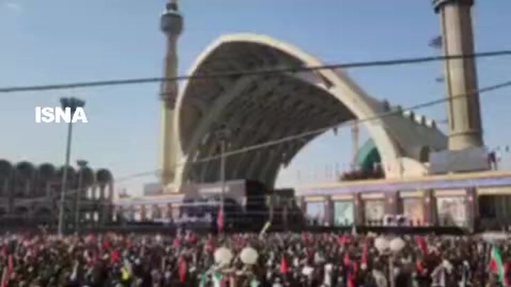 لحظه پخش صدای رهبر شهید انقلاب در مصلی تهران