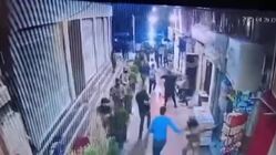 ویدئو/| کتک زدن زنان بدون حجاب در سوریه